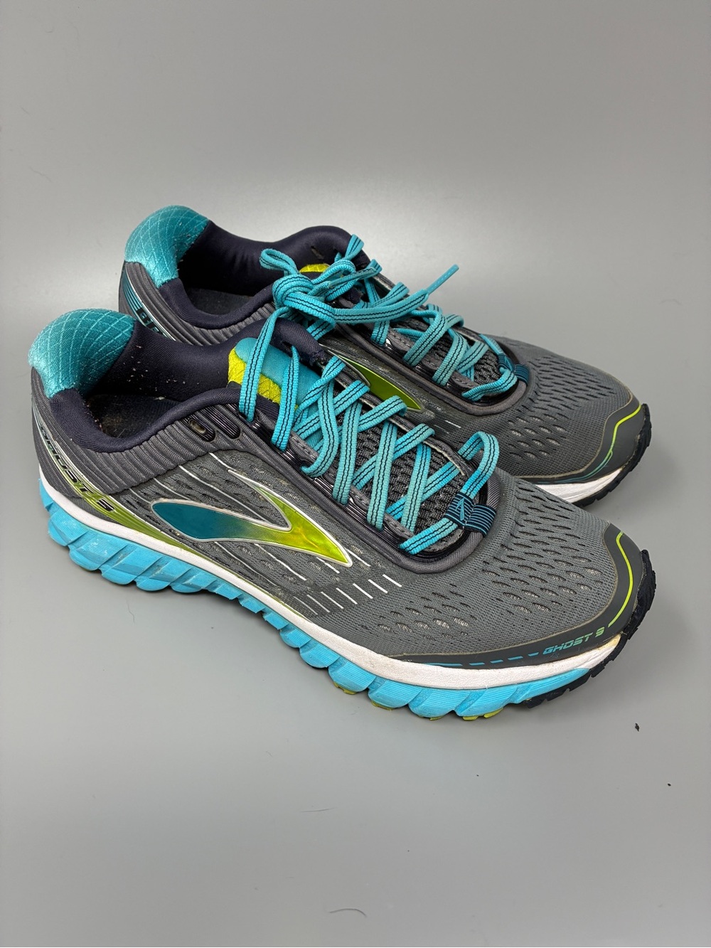 Brooks Ghost 9 running shoes Gray Teal Size 8.5